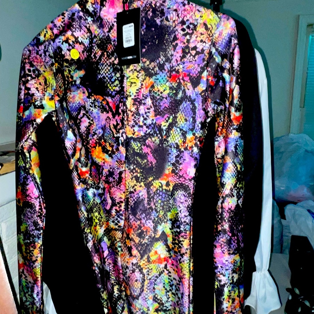 Electric night snake print